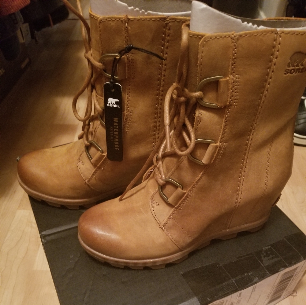 Sorel Joan of Arctic ll camel